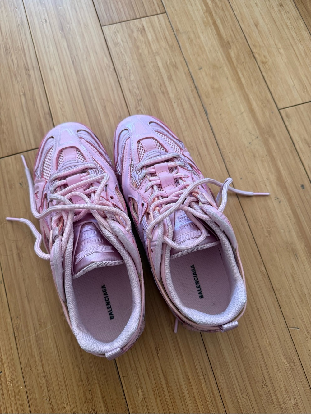 Balenciaga Pastel Pink Drive Sneakers - Picture 7 of 7